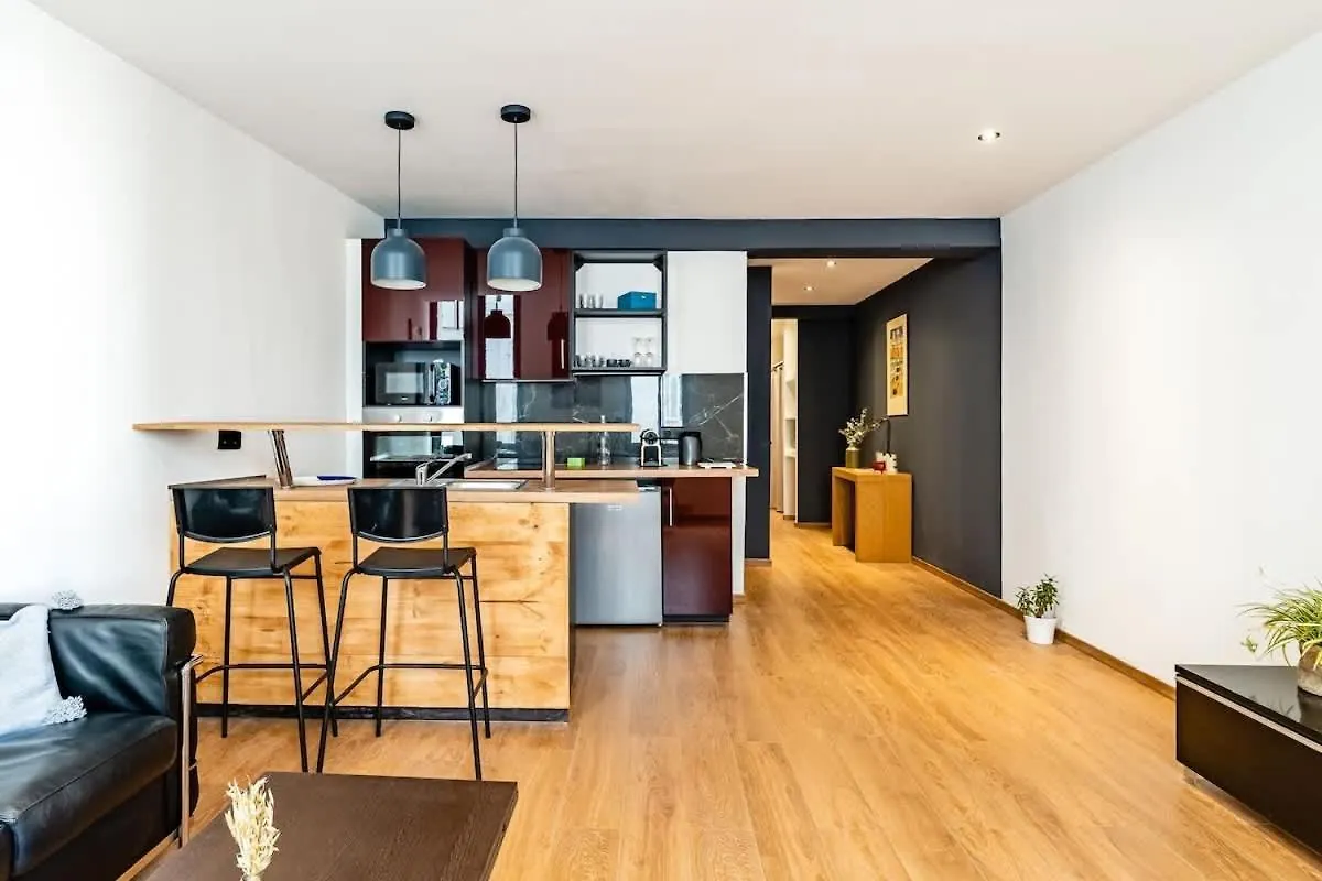 Neat And Refined Apartment In Panier Pedestrian Area Close To Old-Port Marseille Frankrike
